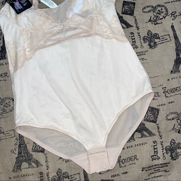 Maidenform NWT! Sexy Lace Firm Control WYOB Champagne Shimmer/Ivory Romper - Picture 3 of 15